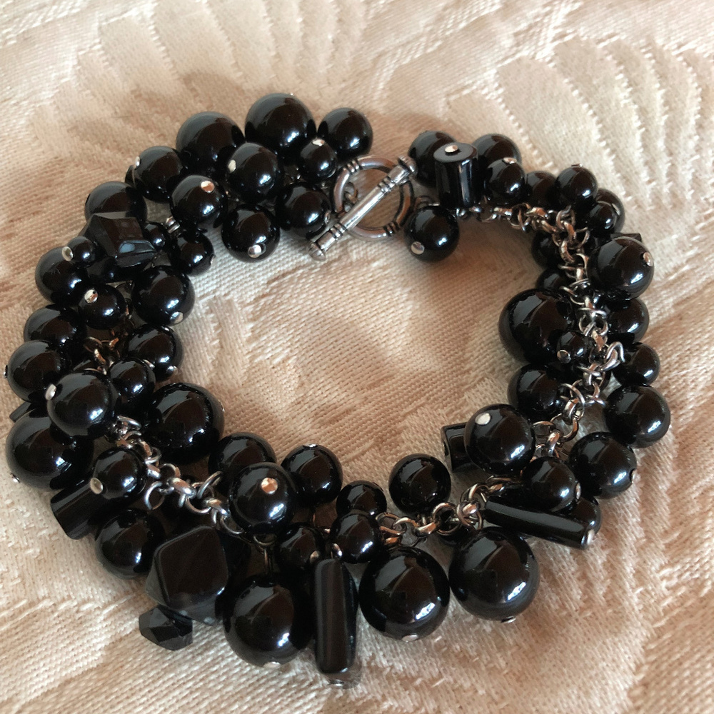 Bracelet of Beads / Black with Silver Toggle